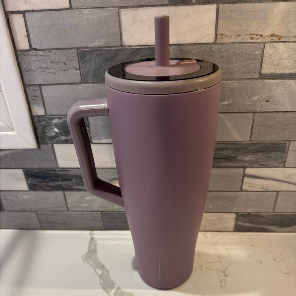 Good condition Purple Brumate 40 oz Tumbler
